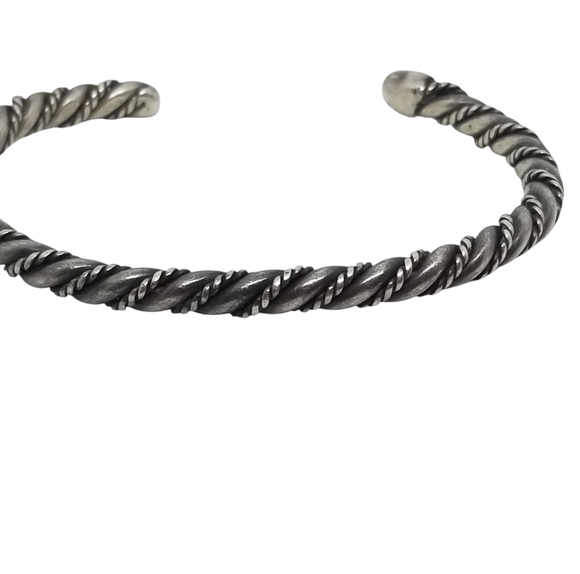 VINTAGE SOLID STERLING SILVER TWIST ROPE DESIGN CUFF BRACELET - Picture 5 of 5